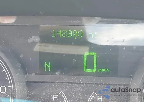 2006 Lincoln Town Car Signature Limited z USA, uszkodzony, nr VIN 1LNHM82V76Y634099